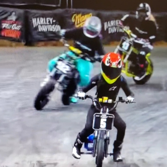 Meet your Posher, Naly - Picture 8 of 8